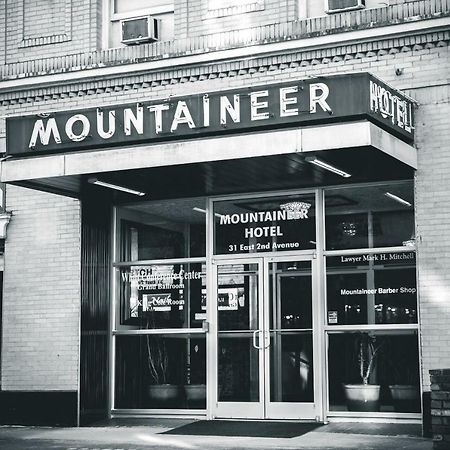 The Mountaineer Hotel Williamson Luaran gambar